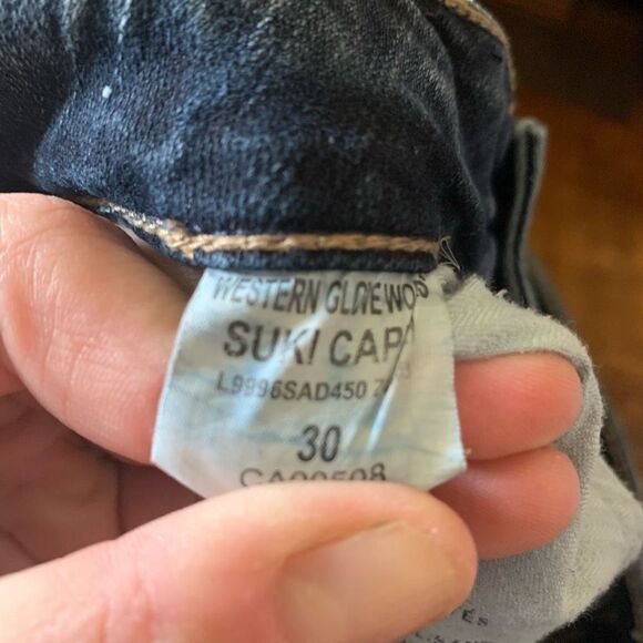 Silver Western cowboycore dark wash size 30 capri jeans - Picture 3 of 4